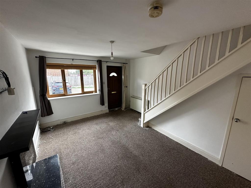 The Hedgerows, Tuttle Hill, Nuneaton 2 bed terraced house for sale £