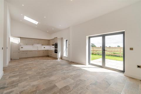 2 bedroom barn conversion for sale - Ridlington Road, Ridlington, Rutland