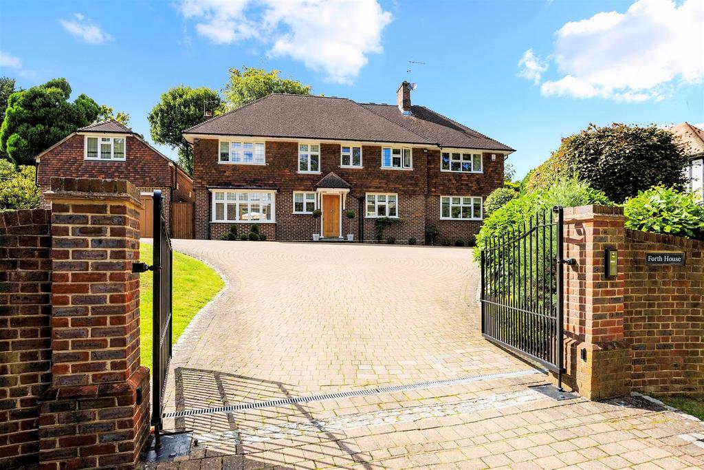 Beech Drive, Kingswood, Tadworth 5 bed detached house - £1,775,000