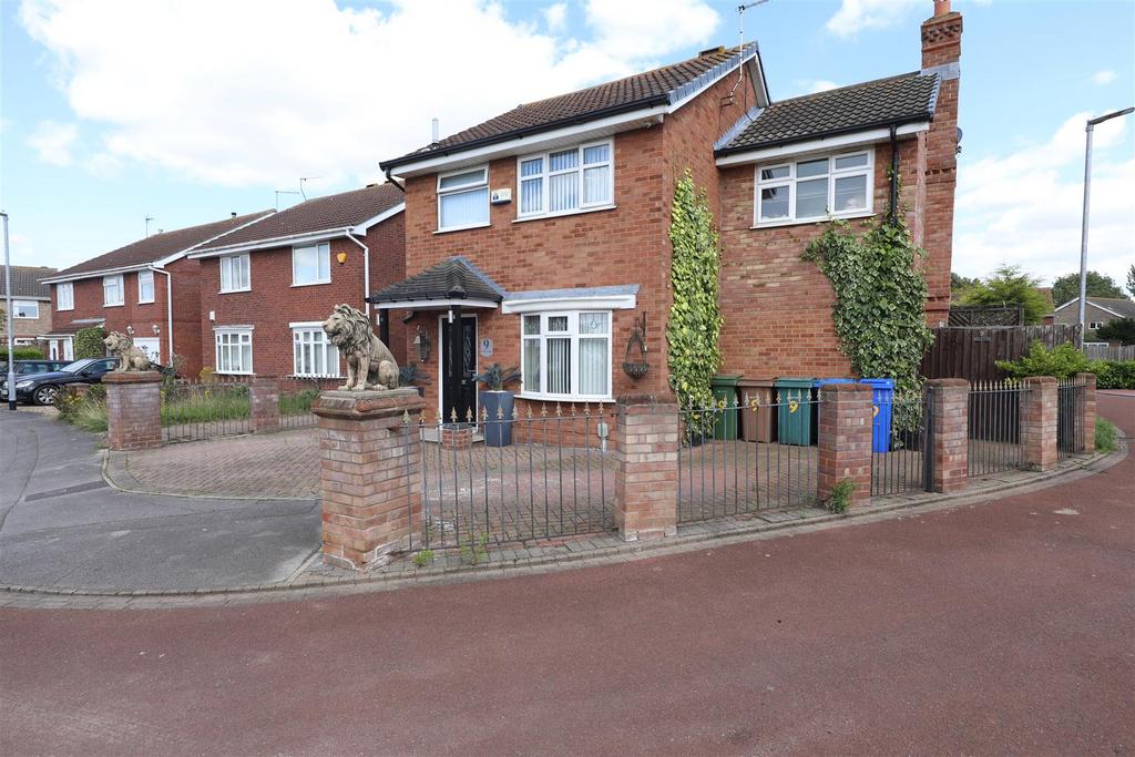 Chestnut Avenue, Thorngumbald, Hull 4 bed detached house £265,000