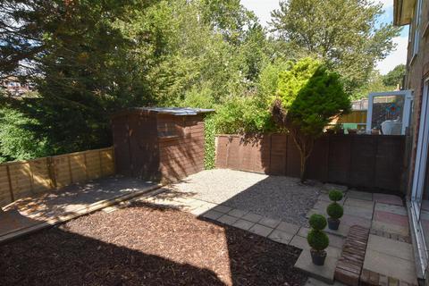 10 Brackendale, Hastings, TN35 5HN