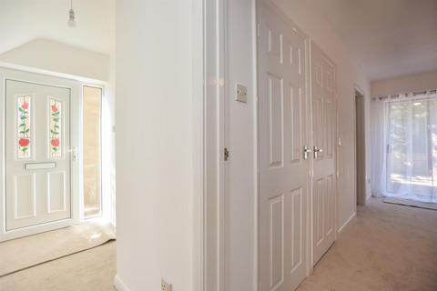 10 Brackendale, Hastings, TN35 5HN