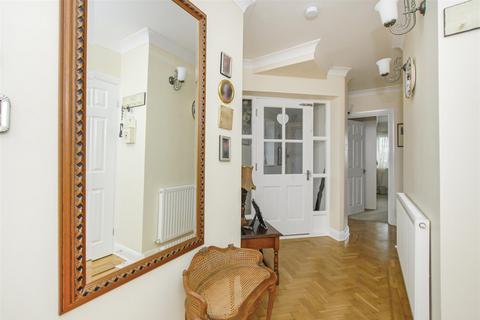 1 Ashridge Drive, Bricket Wood, St Albans, AL2 3SH
