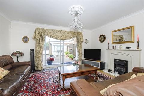 1 Ashridge Drive, Bricket Wood, St Albans, AL2 3SH