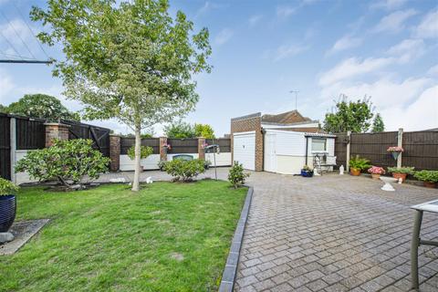1 Ashridge Drive, Bricket Wood, St Albans, AL2 3SH