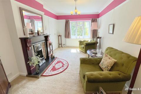 5 The Drive, Goffs Oak, Waltham Cross, EN7 5NZ
