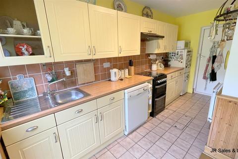 5 The Drive, Goffs Oak, Waltham Cross, EN7 5NZ