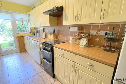 5 The Drive, Goffs Oak, Waltham Cross, EN7 5NZ