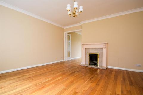 34 Castlecroft Road, Castlecroft, Wolverhampton, WV3 8BZ