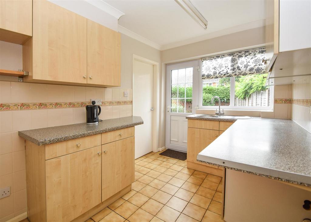 34 Castlecroft Road   Kitchen.jpg