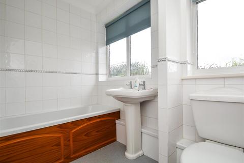 34 Castlecroft Road, Castlecroft, Wolverhampton, WV3 8BZ