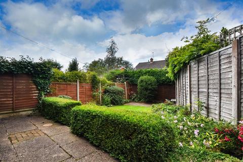 34 Castlecroft Road, Castlecroft, Wolverhampton, WV3 8BZ