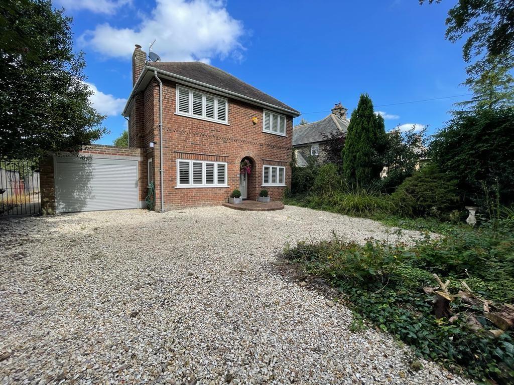 Hillcrest Avenue, Scarborough 4 bed detached house for sale £525,000