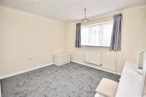 23 Brooklands Drive, Leighton Buzzard, LU7 3PD