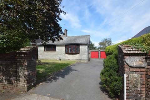 3 bedroom detached bungalow for sale - RYDE OUTSKIRTS