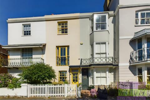 4 bedroom terraced house for sale, St. Marys Terrace, Hastings