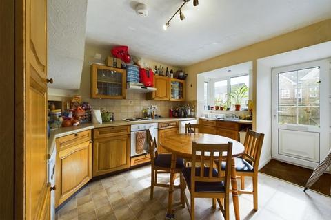 2 Berkeley Close, Polygon, Southampton, SO15 2TR