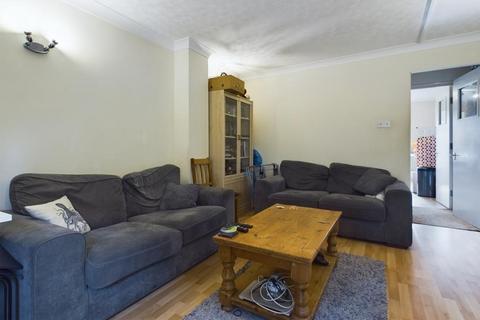 2 Berkeley Close, Polygon, Southampton, SO15 2TR