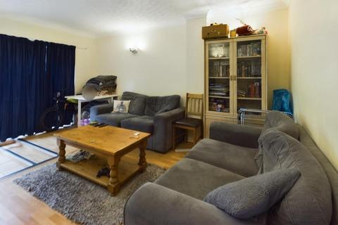 2 Berkeley Close, Polygon, Southampton, SO15 2TR