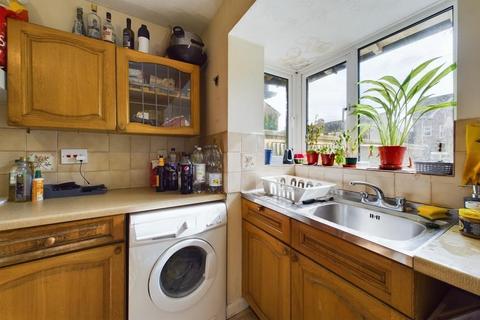 2 Berkeley Close, Polygon, Southampton, SO15 2TR