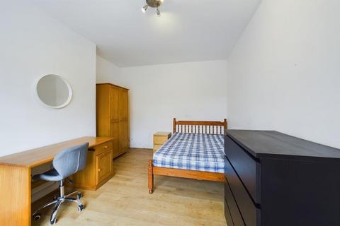 4 bedroom house for sale - Middle Street, Southampton