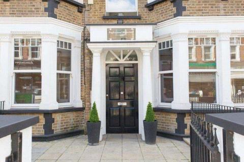 Studio to rent, West End Lane, Inglewood Mansions, London