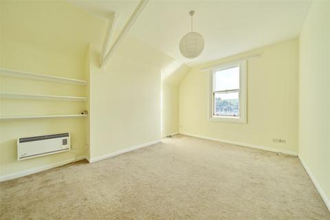 2 bedroom penthouse for sale, South Embankment, Dartmouth