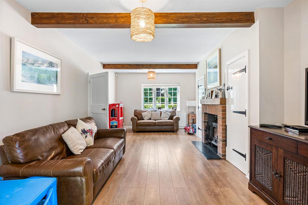 Swangleys Lane, Knebworth 6 bed detached house £1,250,000