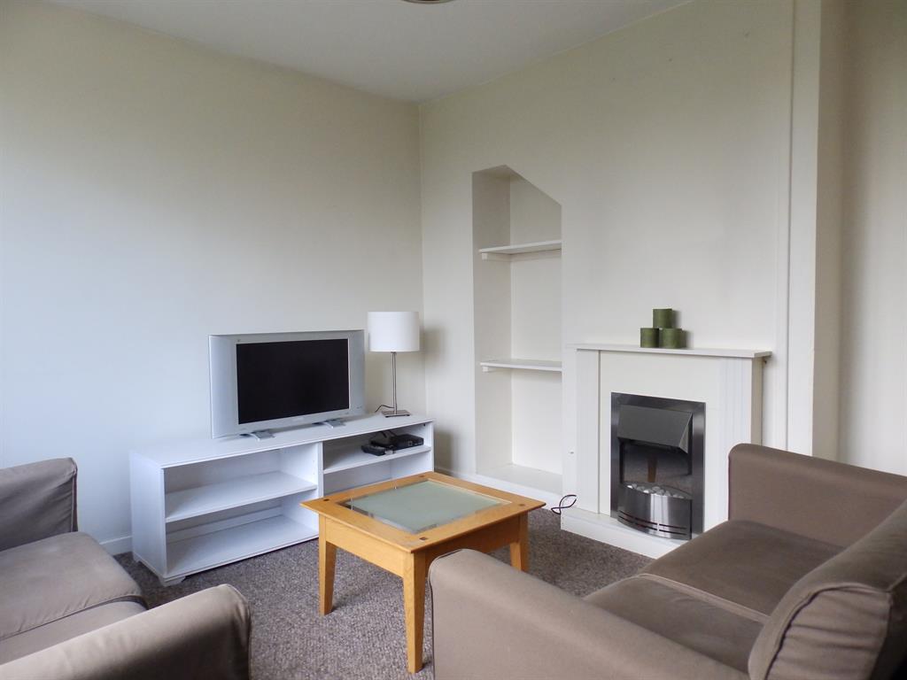 The Close, Dishforth Airfield, Thirsk 2 bed end of terrace house £735