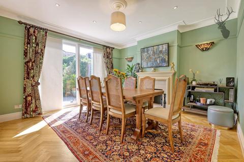 4 bedroom semi-detached house for sale, Palmerston Road, Buckhurst Hill IG9