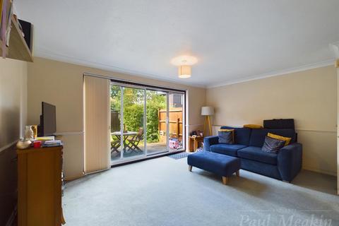 80 Brookscroft, Croydon, CR0 9NB