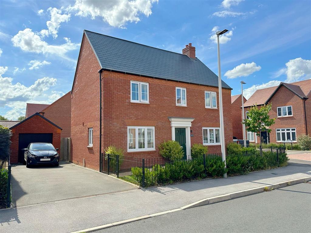 Spearhead Road, Bidford on Avon 5 bed detached house for sale £475,000
