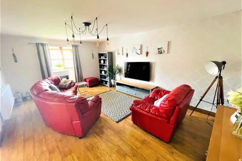 2 Clos Y Celyn, Kidwelly, SA17 4SX