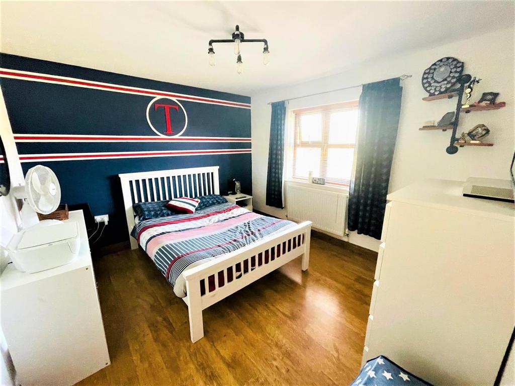 BED 3.jpg