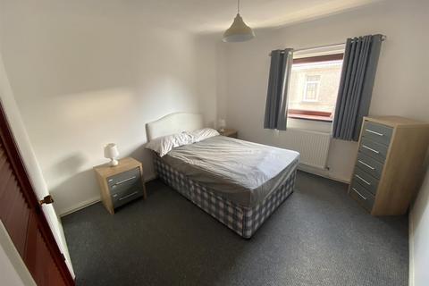 2 bedroom flat for sale, Princess Court, Llanelli