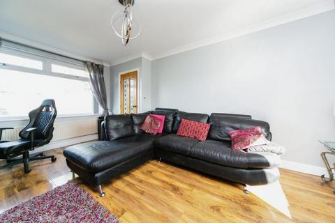 37 Bryn Garth, Penyffordd, Holywell, CH8 9HQ