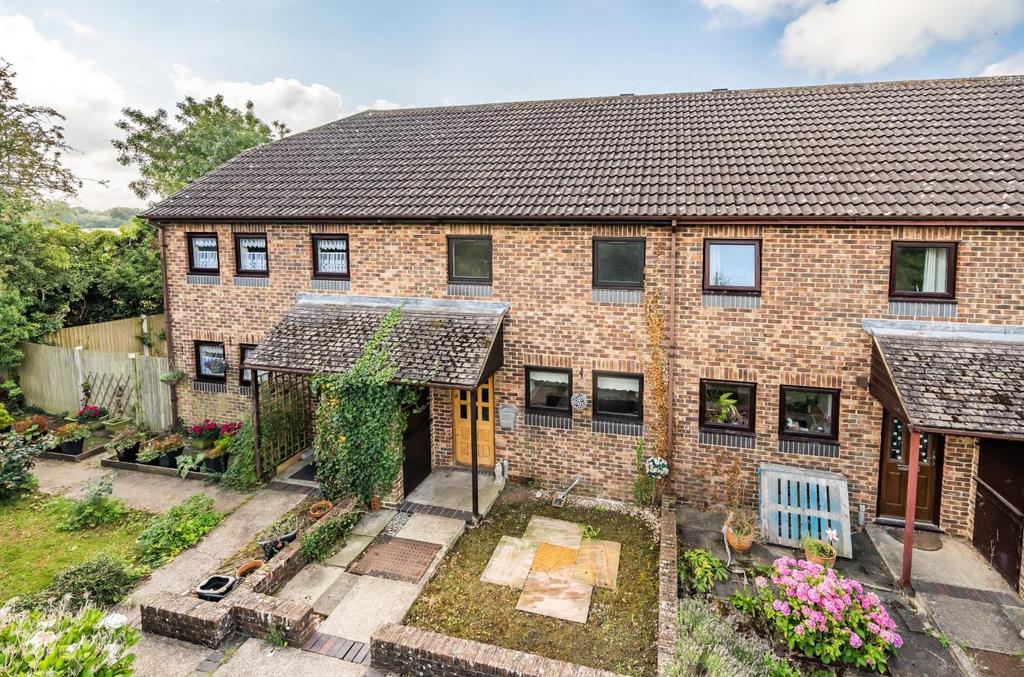 Wilsons Lane, East Farleigh, Maidstone 2 bed terraced house for sale