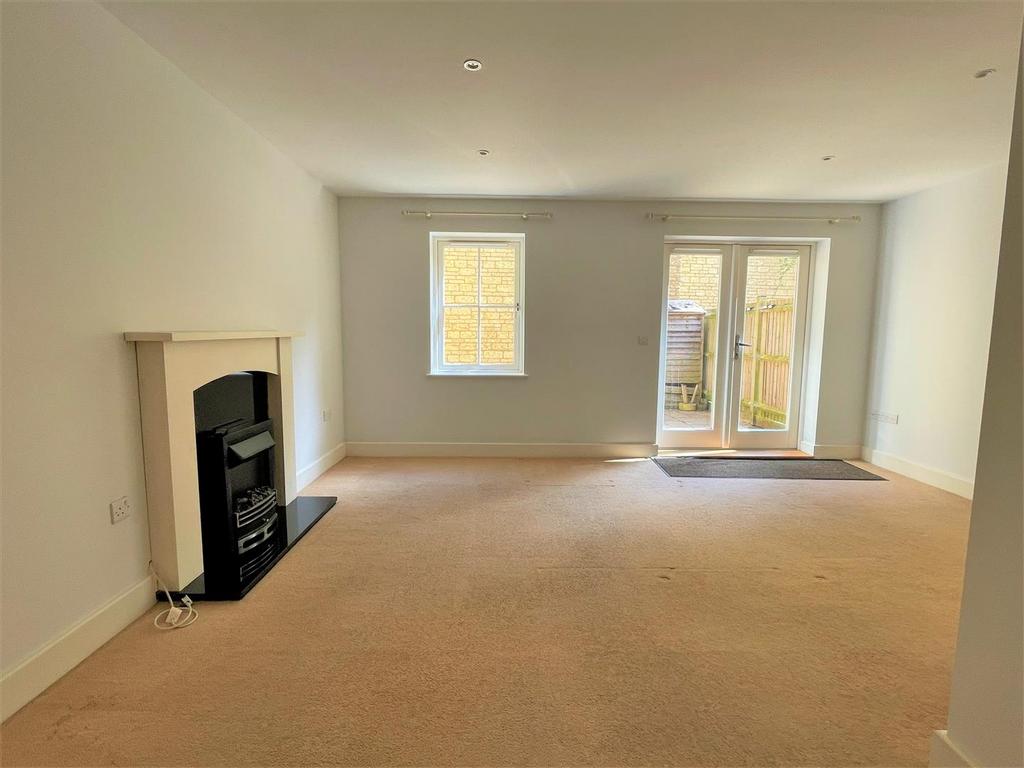 Old Station Mews, Station Road, Malmesbury 3 bed semidetached house