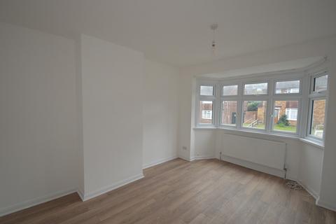 3 bedroom terraced house to rent - Willrose Crescent, London, SE2