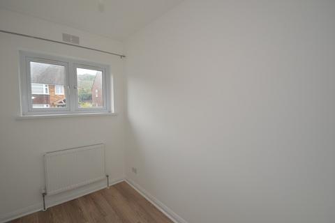 3 bedroom terraced house to rent - Willrose Crescent, London, SE2