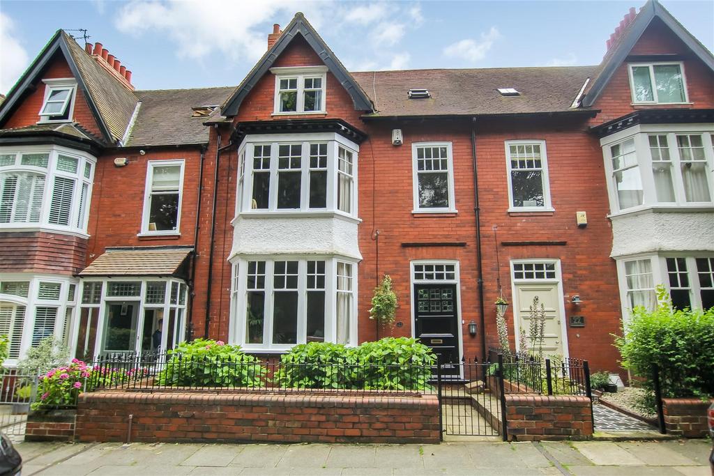 Beechwood Avenue, Darlington 5 bed townhouse for sale £320,000