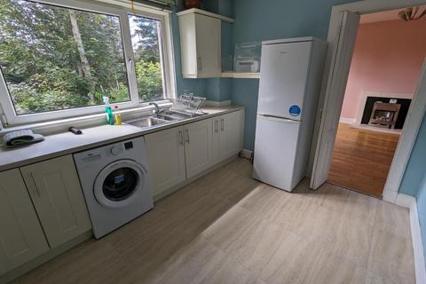 35 Dykes Road, Penicuik, EH26 0JD