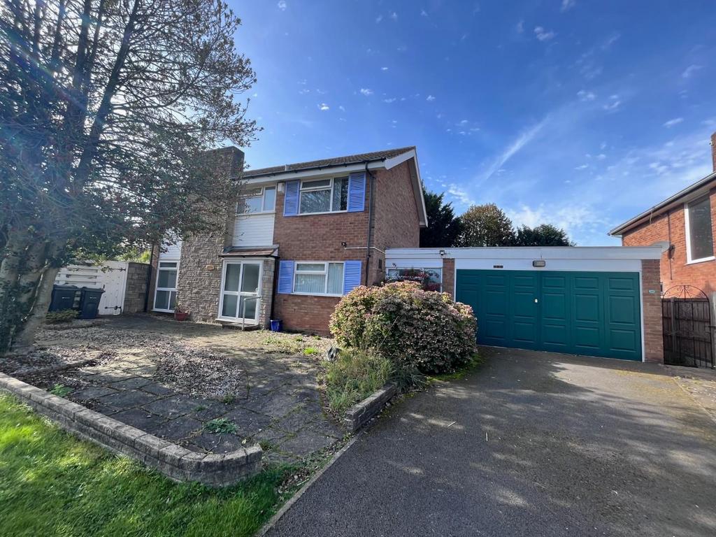 Knightlow Road, Harborne, Birmingham... 4 bed detached house £1,700