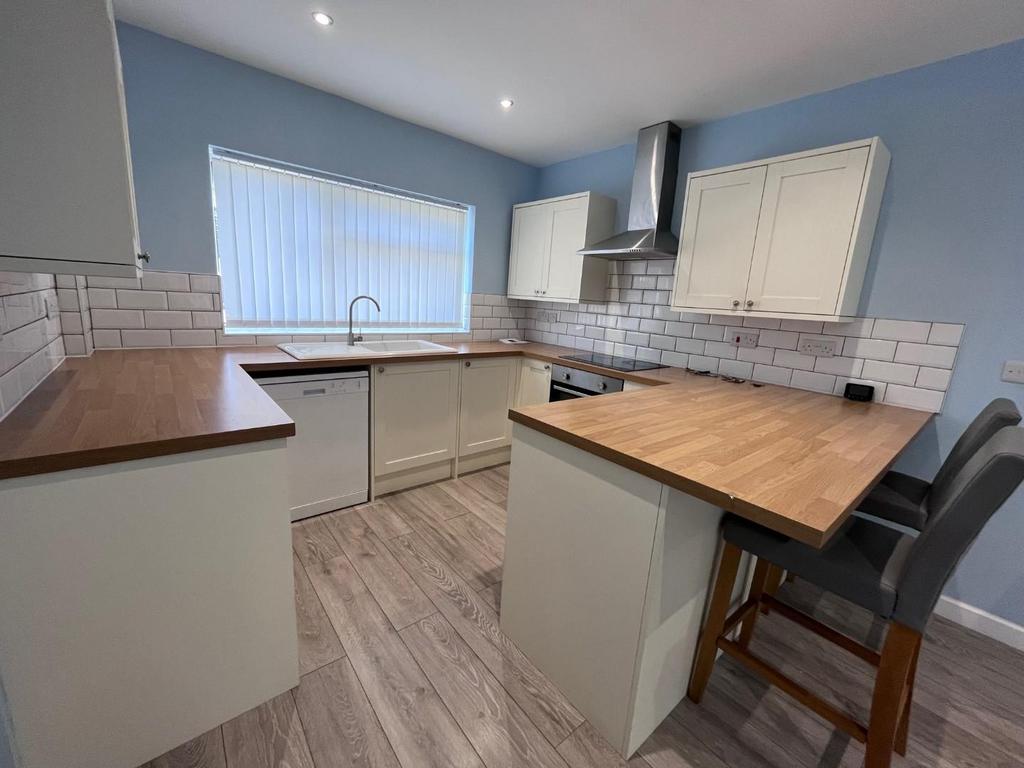 Knightlow Road, Harborne, Birmingham... 4 bed detached house £1,700