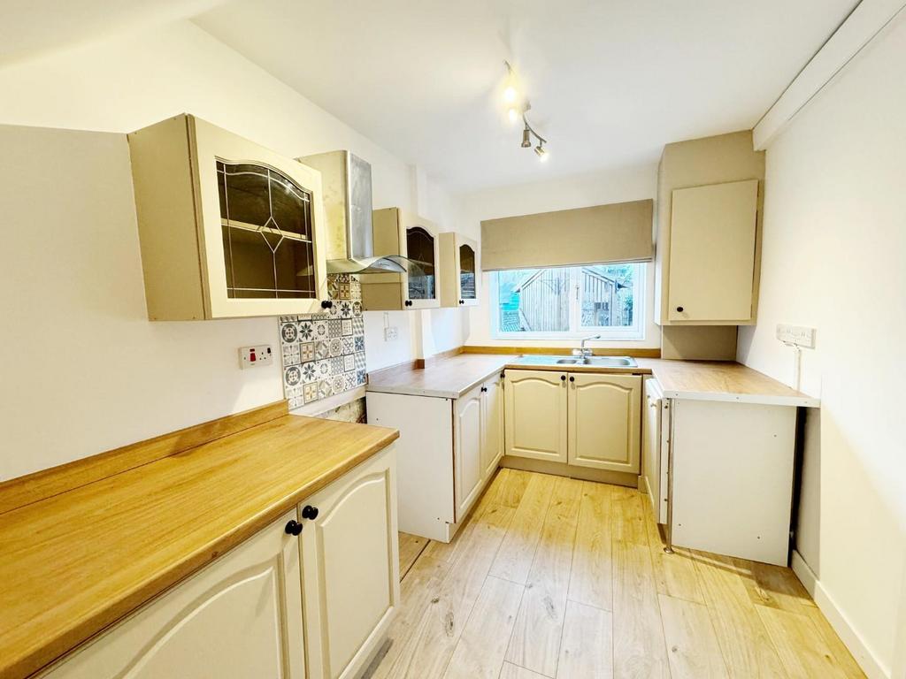 The Park, Middleham, 3 bed terraced house for sale £119,950