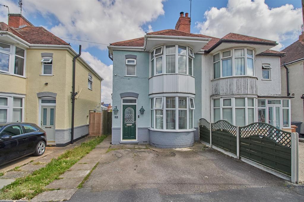 Thirlmere Road, Hinckley 3 bed semidetached house for sale £230,000