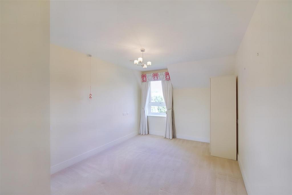 8566431-interior09.JPG