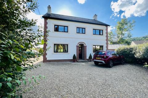 4 bedroom house for sale, Llanwrda