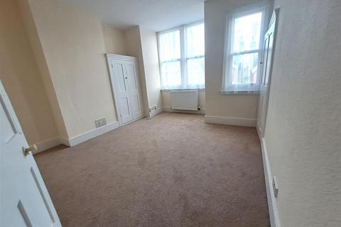 3 bedroom flat for sale, Tillstone Street, Brighton