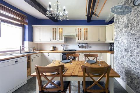 7 Alpine Close, Stocksbridge, Sheffield, S36 1AB
